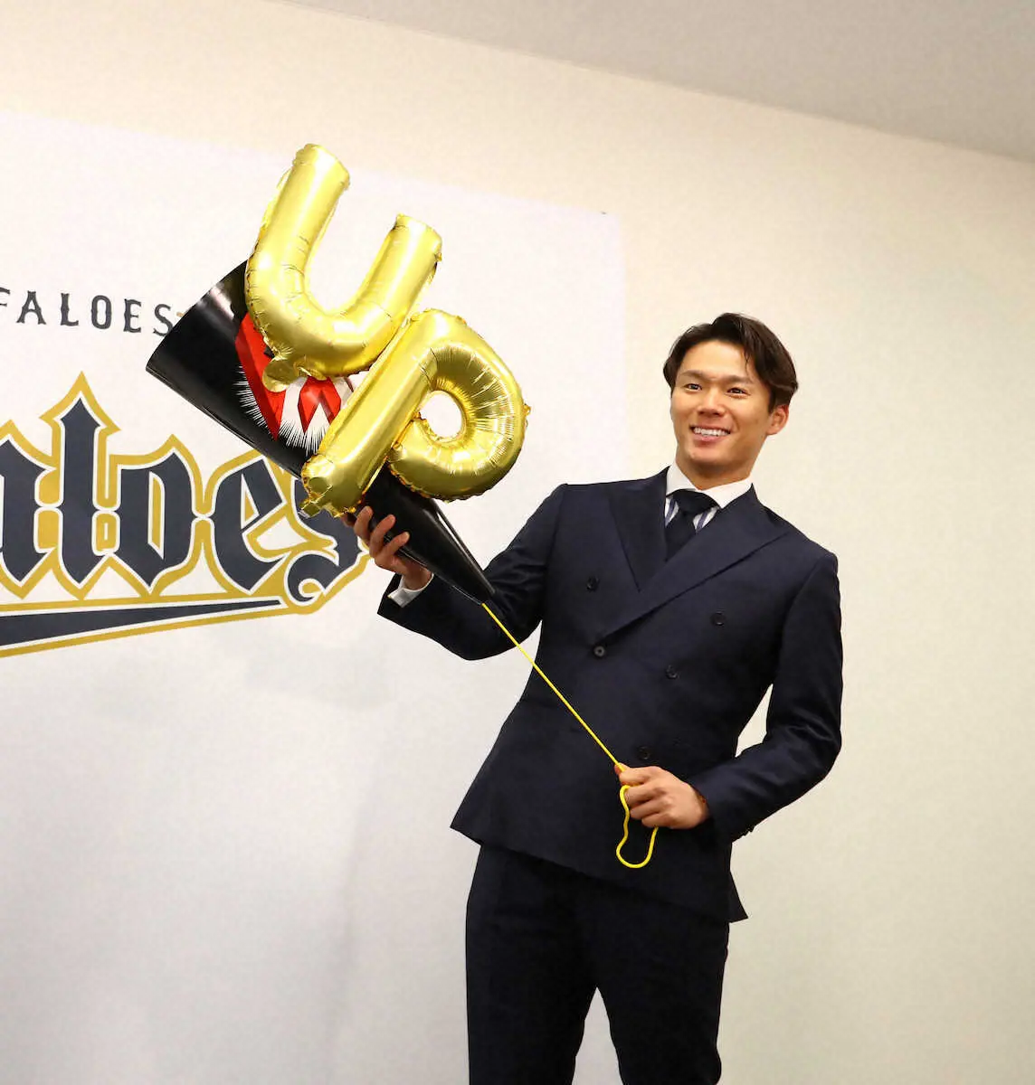 【画像・写真】【オリ・由伸と一問一答】正尚さんに祝福メール「ハワイからバカンスしている写真が送られてきました笑」