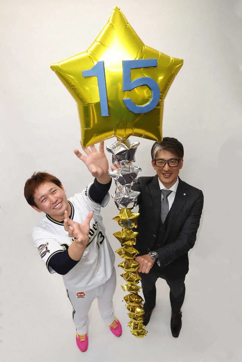 【画像・写真】能見篤史氏　本紙評論家就任初仕事　オリ・宮城に15勝ノルマ「軸で投げないと」　師弟対談前編