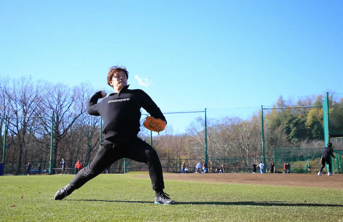 【画像・写真】ヤクルト・小川が鬼トレ解禁　2桁勝利＆リーグ3連覇へ　デットリフト165キロで下半身強化
