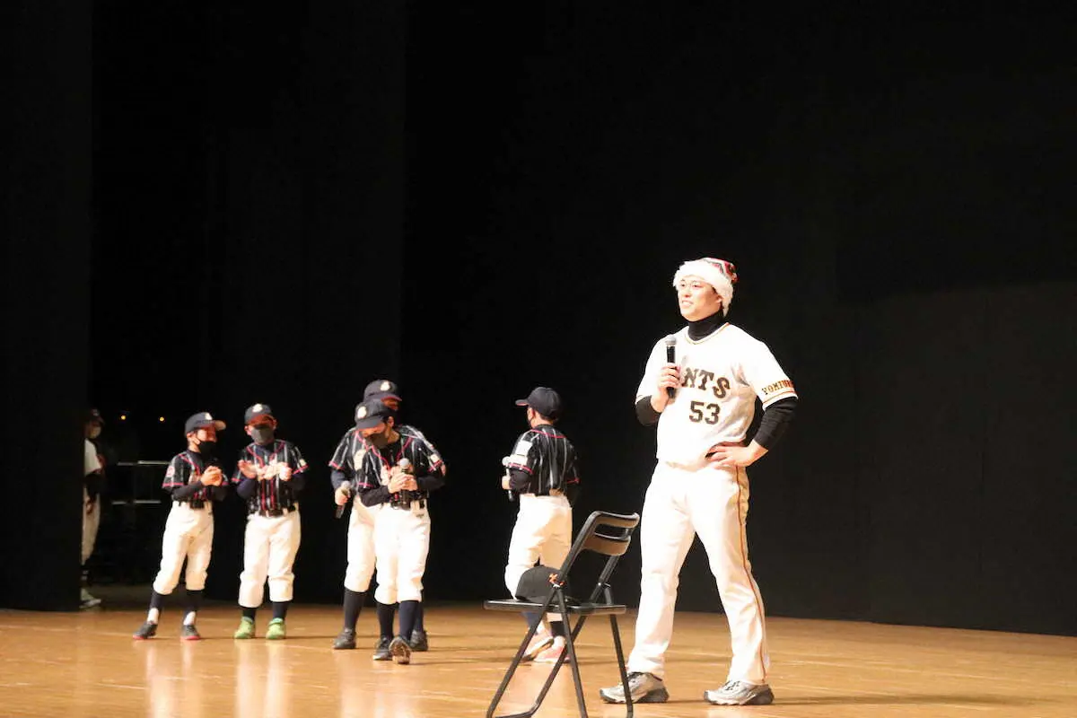 【画像・写真】巨人・高梨　自主トレでバタフライ導入「体も絞れる。めっちゃいいです」