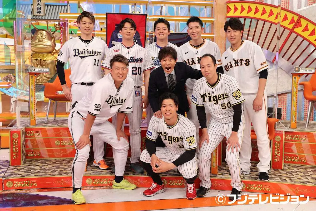 【画像・写真】巨人・大勢、ダウンタウン浜田と初対面に笑顔　「頑張ってたら違う業界の凄い人たちにも会える」