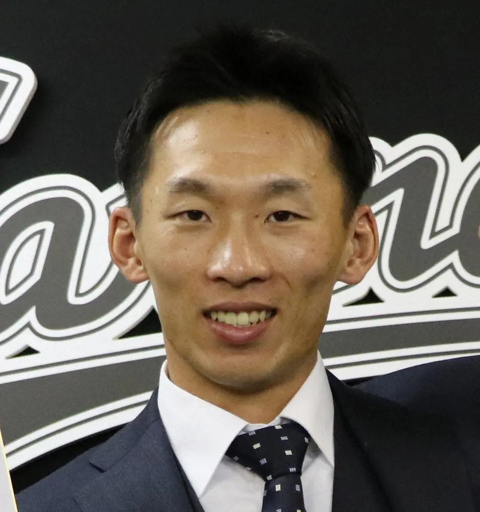 【画像・写真】ロッテ高部瑛斗が自主トレ公開　「打撃タイトルを獲りたい」