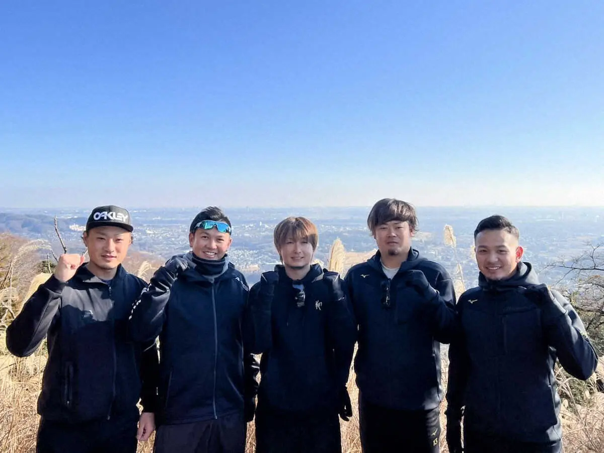 【画像・写真】DeNA山崎「佐々木さんのような絶対的守護神の座を確立したい」　見据えるのは98年以来のリーグ優勝