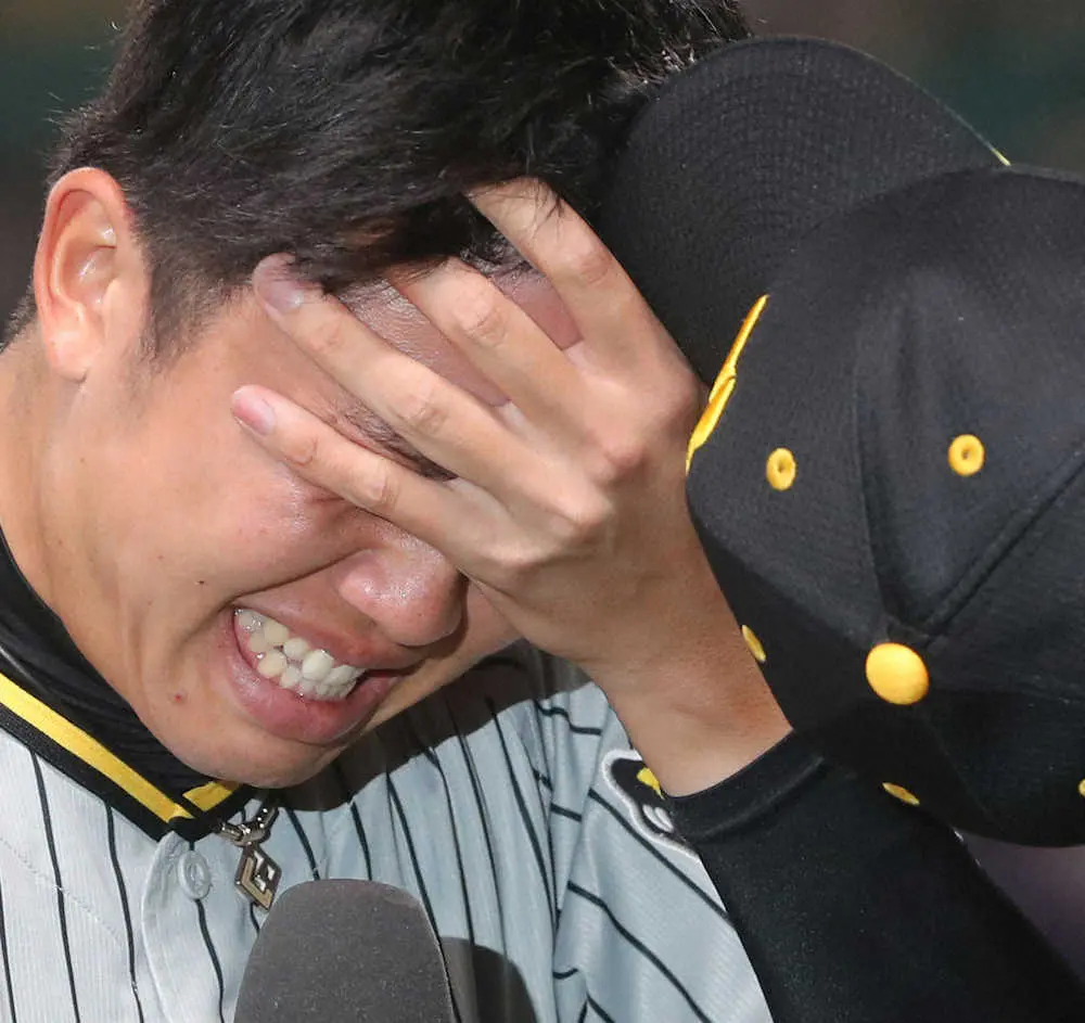 【画像・写真】阪神・才木　1159日ぶり勝利球は理学療法士にプレゼント「戻ってこられたのは周りの方のおかげ」