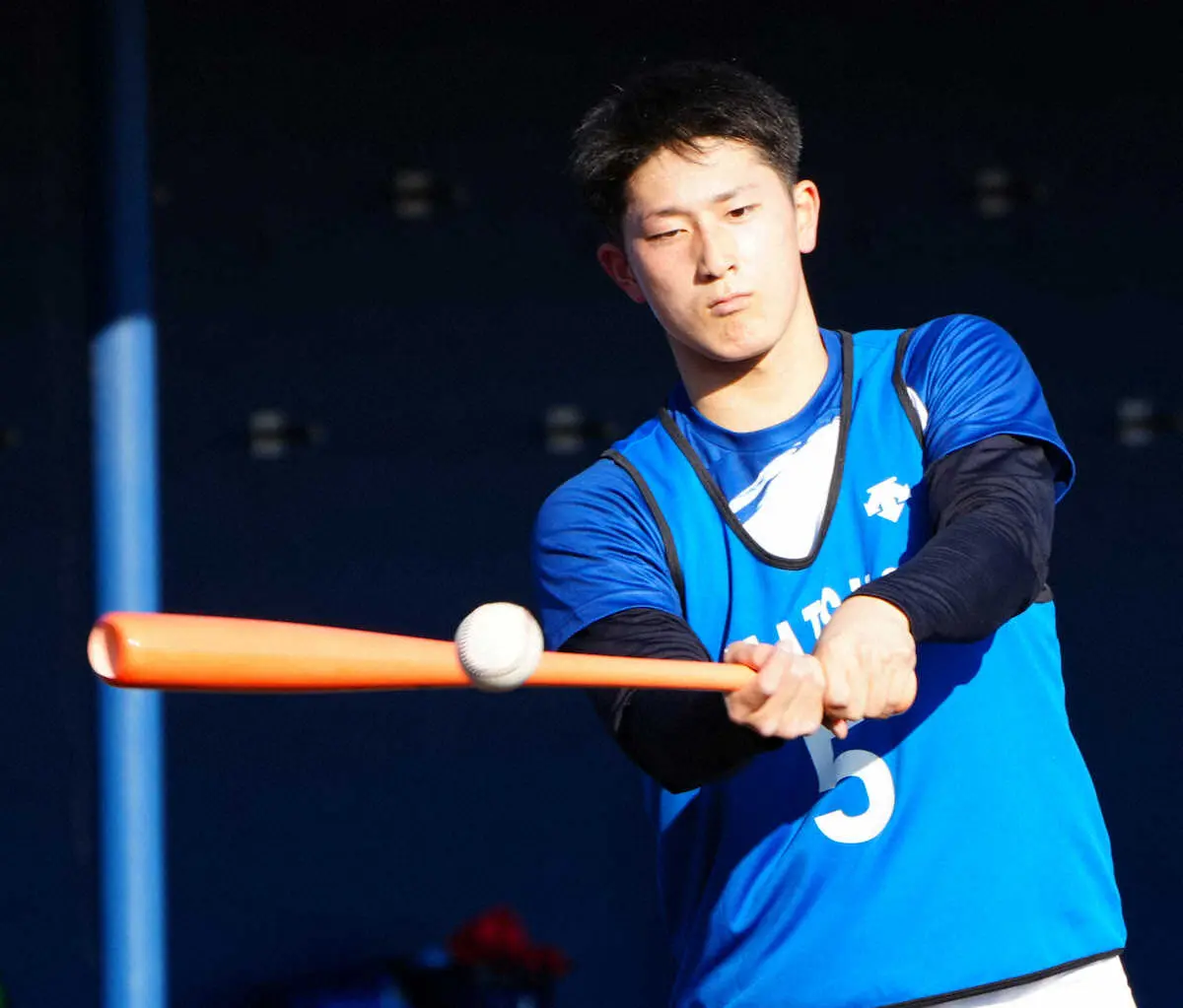 【画像・写真】DeNAドラ1松尾　大阪桐蔭卒業式に出席で決意新た　自主トレではD5位・橋本の球を受ける