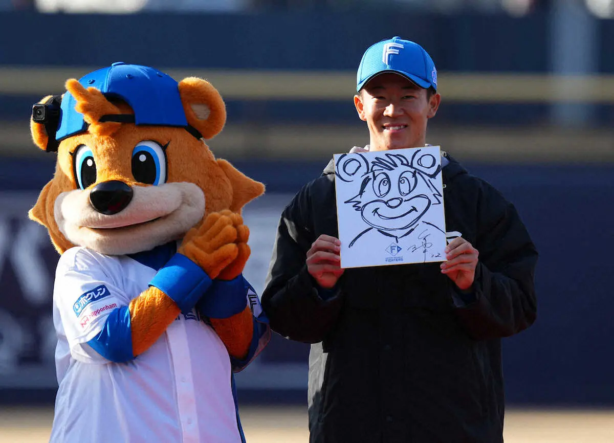 【画像・写真】日本ハム・矢沢が「初優勝」　投打二刀流ルーキーが似顔絵対決で「絵心」発揮