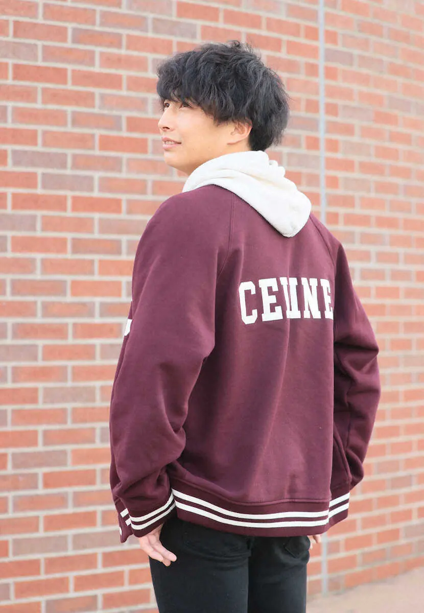 【画像・写真】西武・森脇から漂う大人の色気　こだわりのジャケット×好きなパーカで“家族でお出かけ”コーデ