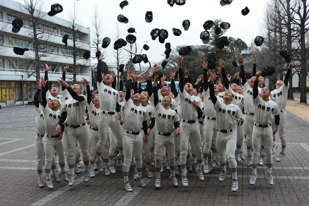 【画像・写真】作新学院のスーパー1年生・小川いざ初聖地　16年夏の甲子園制した西武・今井先輩と同じ景色へ