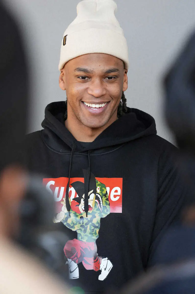 【画像・写真】ドラゴンボールが大好きな巨人ウォーカーが「孫悟飯になりたい」と宣言