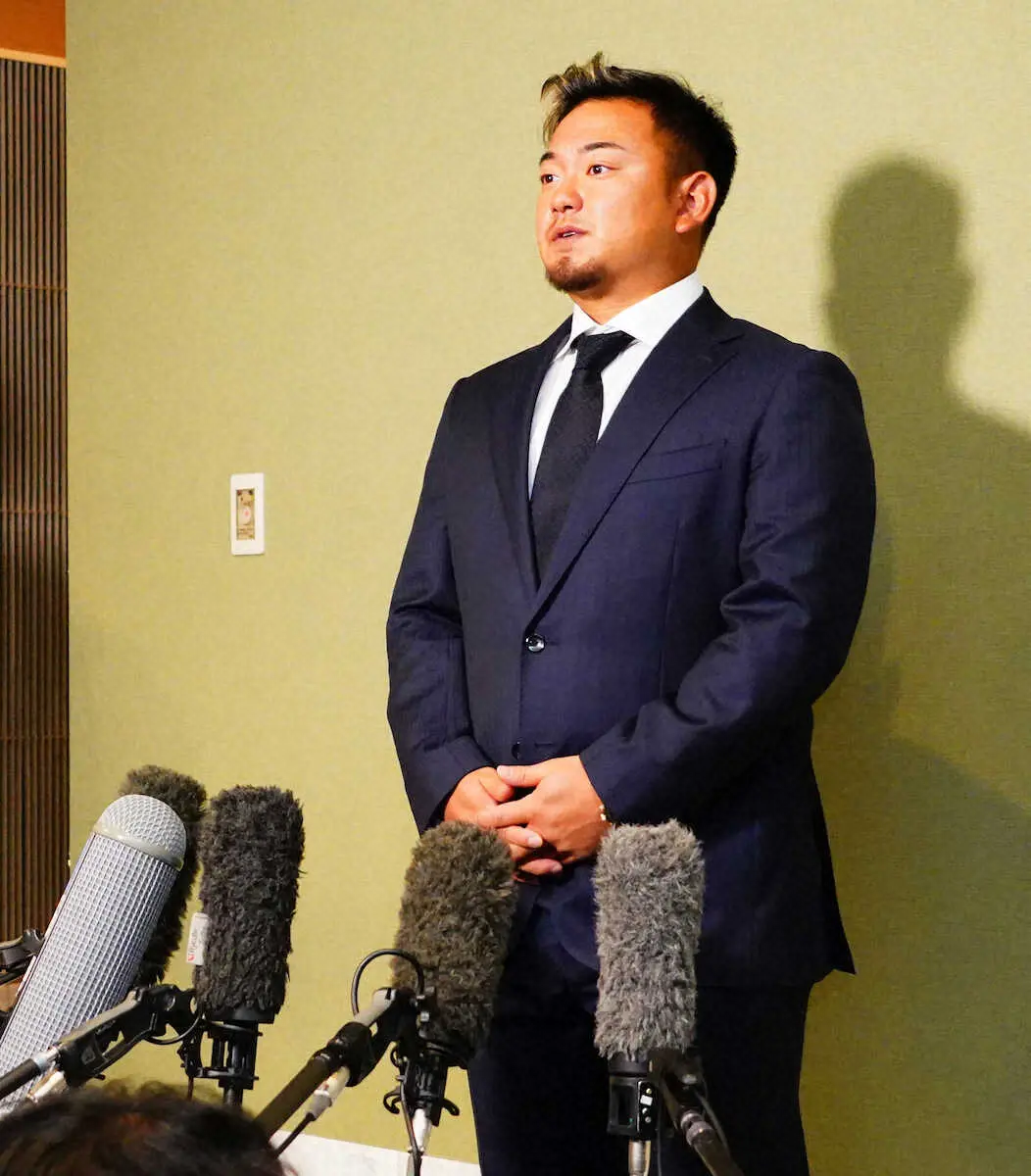【画像・写真】オリ新加入・森　キャンプ中はブルペンに張り付く!　投手陣の特徴“キャッチ”へ「一球でも多く捕りたい」