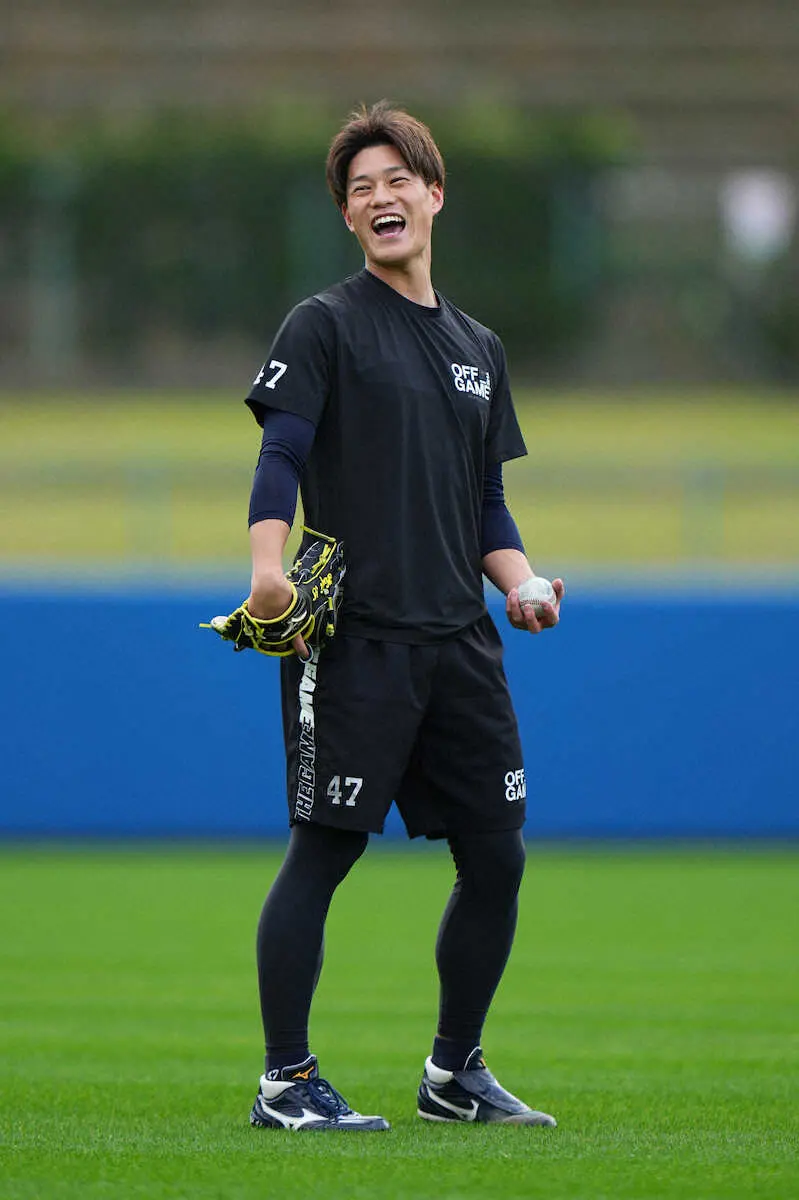 【画像・写真】ヤクルト・高橋“ダルスライダー”でWBCフル回転だ　強化合宿で初対面へ「勉強しつつ頑張っていく」