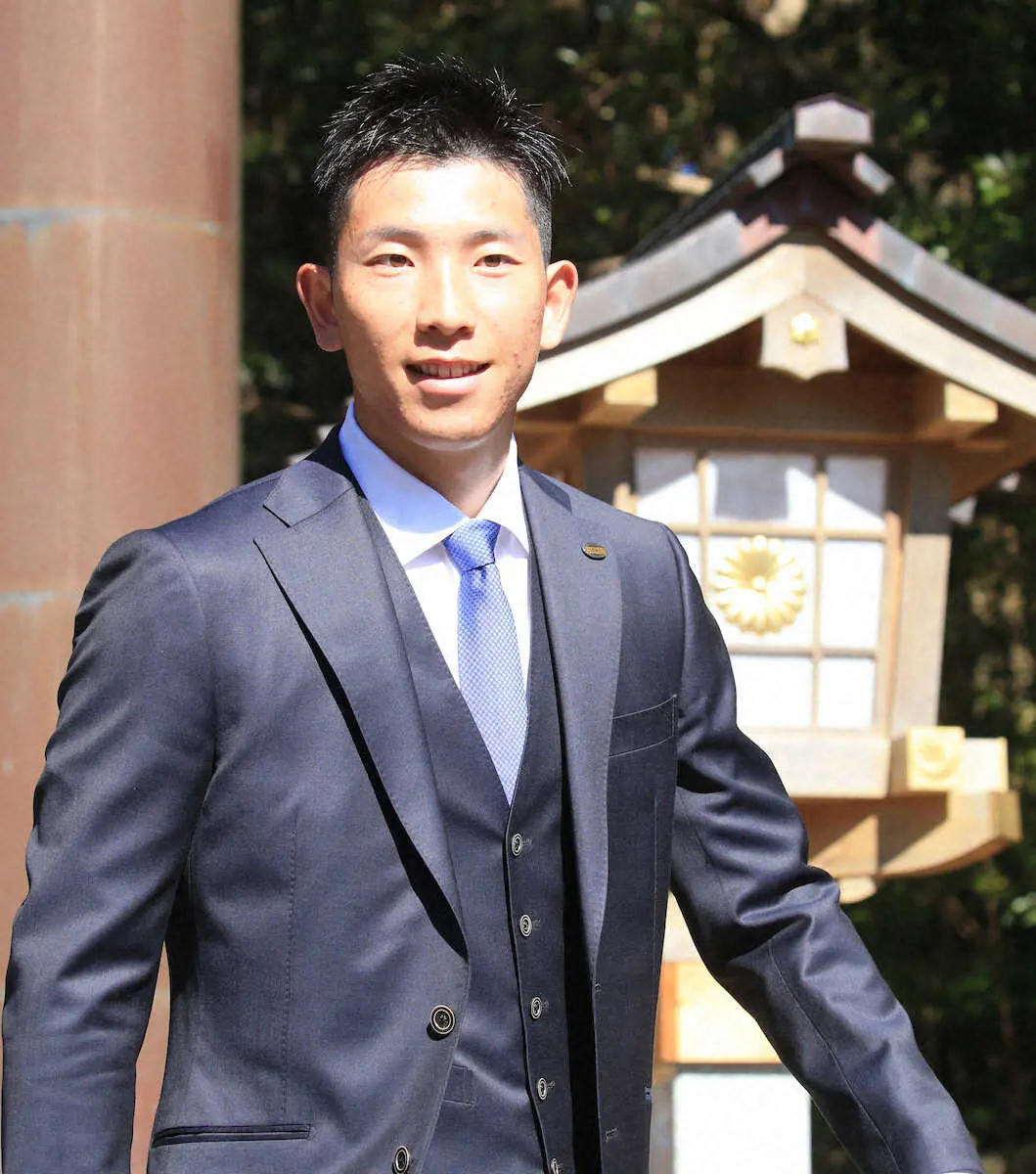 【画像・写真】投手キャプテンの巨人・戸郷が日本一＆世界一を誓う