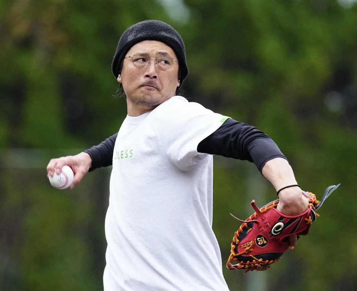 【画像・写真】中日・涌井が初日からブルペン　立浪監督「飛ばしすぎくらいのボール」
