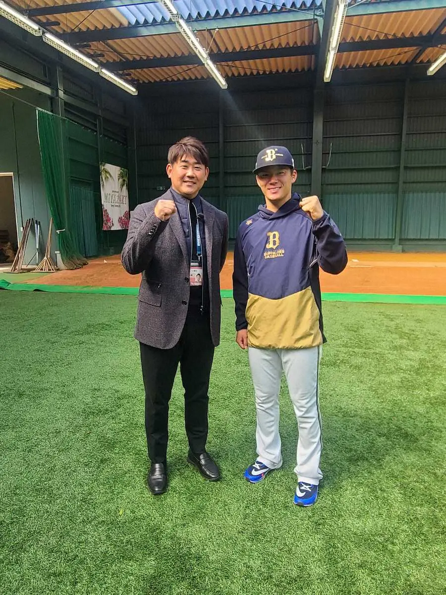 【画像・写真】松坂大輔氏がオリックスキャンプ訪問　山本、宮城、宇田川の侍戦士にインタビュー　後日「報ステ」で放送