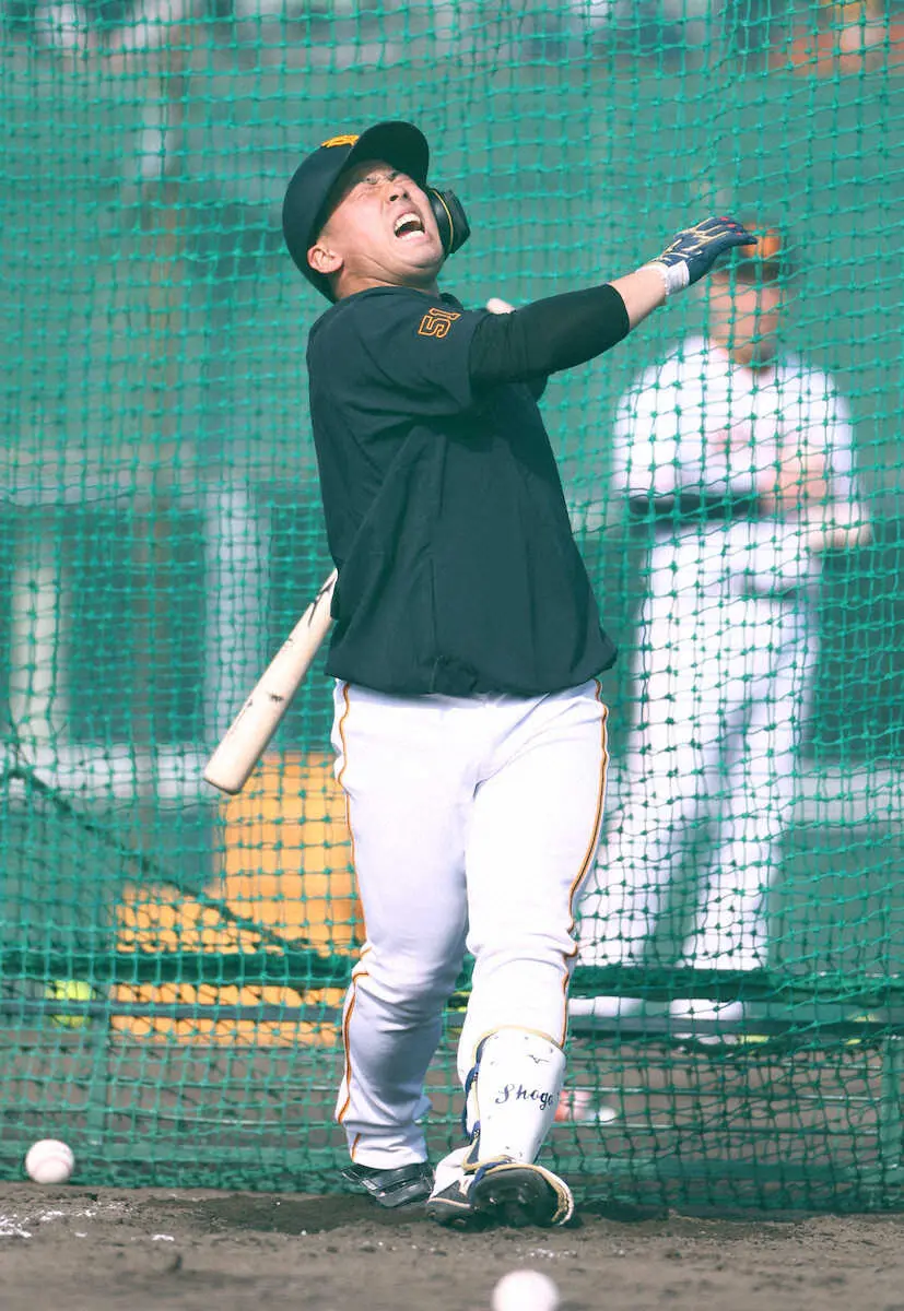 【画像・写真】巨人・浅野　初のアーリーワーク　連続ティーに「腕がしんどすぎてマメは全然痛くなかった」