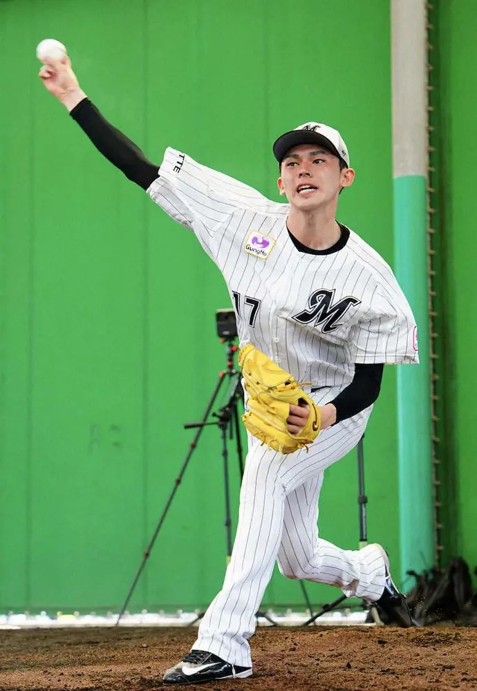 【画像・写真】ロッテ・朗希は出来上がっている！野茂英雄氏が太鼓判　2度目のブルペンで最速157キロ