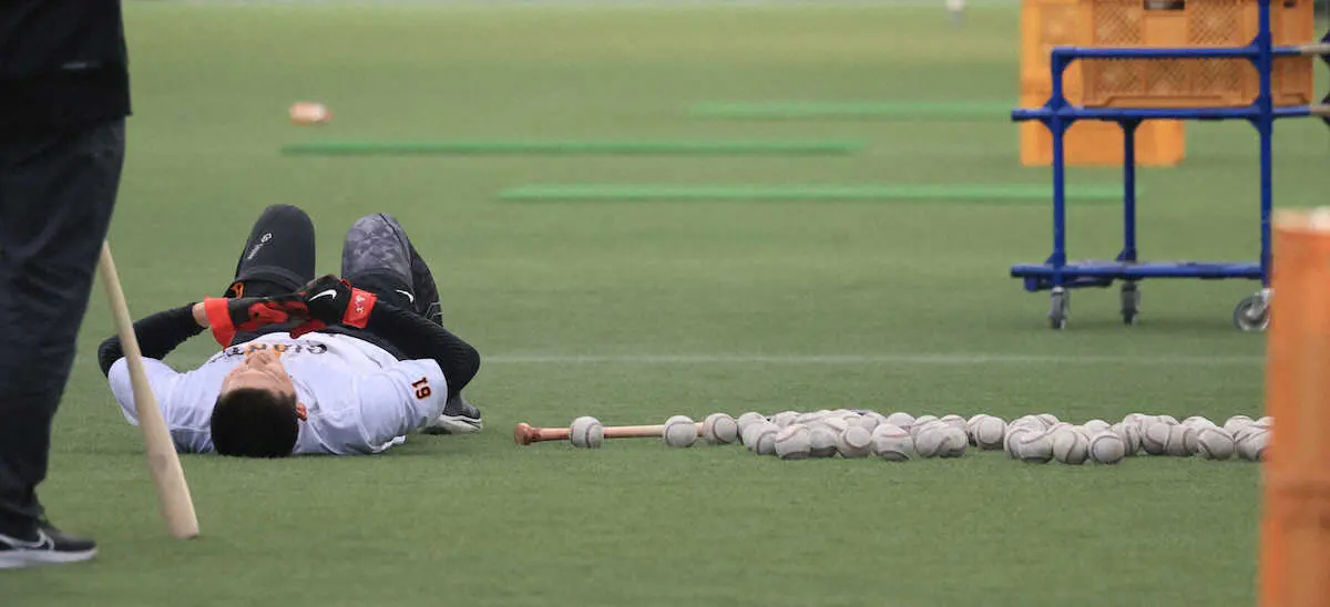 【画像・写真】巨人アーリーワークの連ティー競争は「松田組」が圧勝　増田陸は計7100振で団体、個人2冠