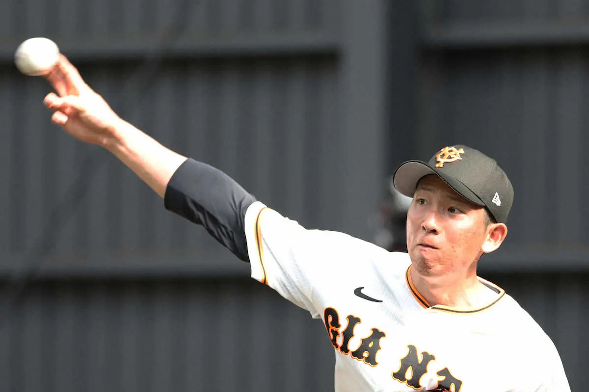 【画像・写真】巨人戸郷が3度目のブルペン入り。WBC期間中も練習でNPB球を投げることも示唆