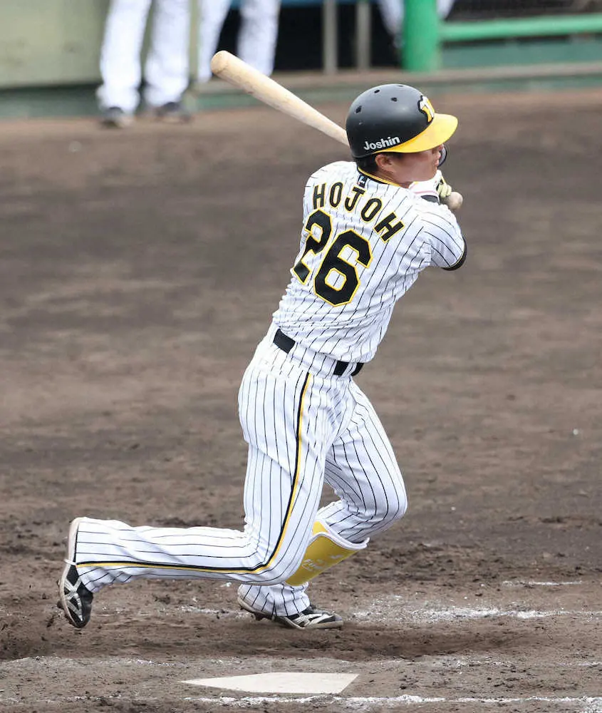 【画像・写真】【虎番アレコレ】年下の選手ばかりの中で存在感抜群の阪神・北條　“口撃”も健在だった