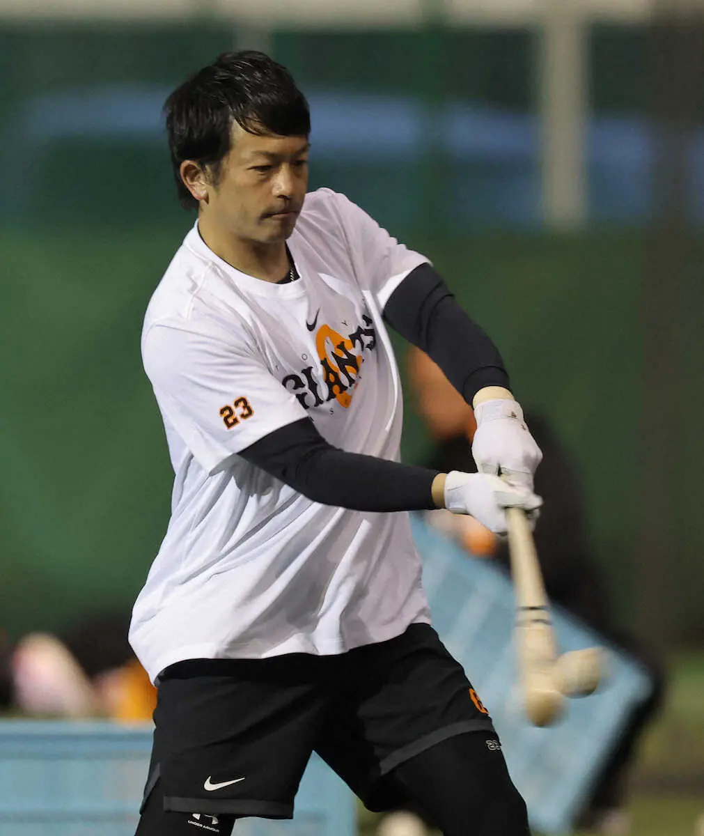 【画像・写真】巨人“荒振る”6万3968スイング　「ふるふる選手権」1位は「熱男組」　大久保コーチも「1000点」