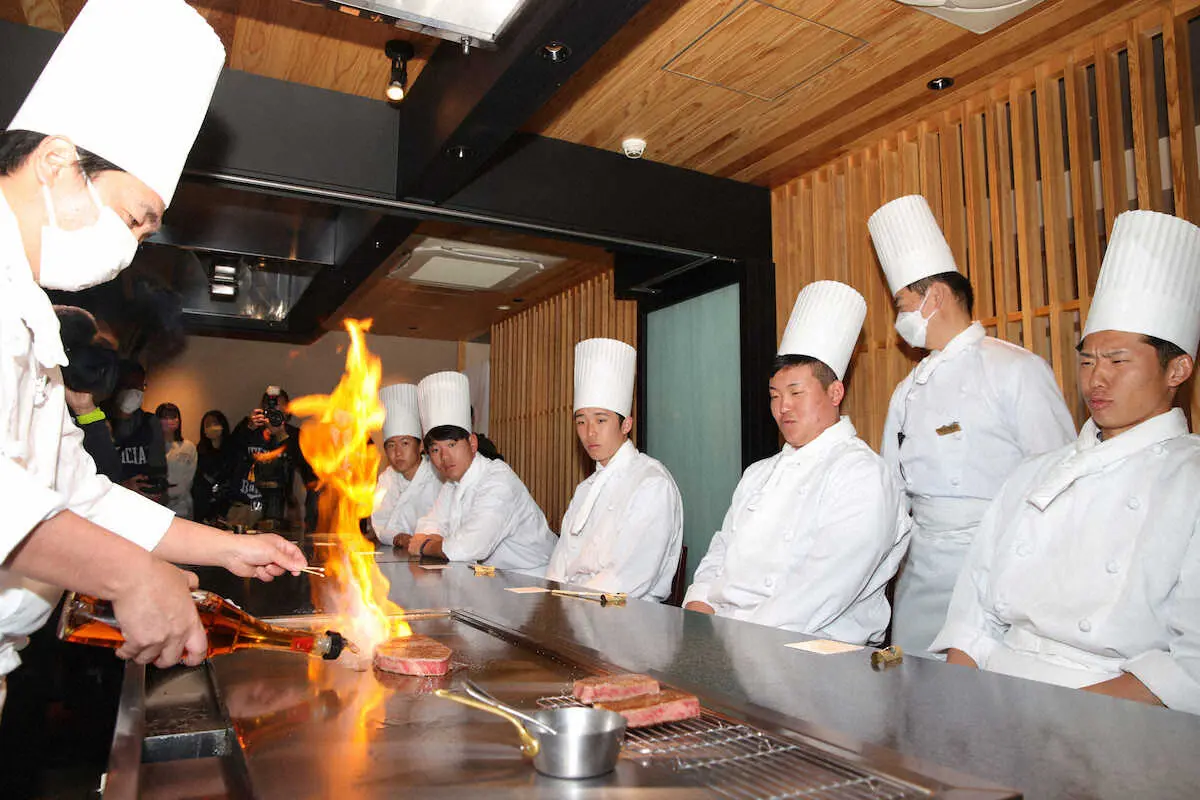 【画像・写真】【キャンプ隠しマイク】「筋肉で投げられたのかなと思います！」阪神・伊藤将のモデルチェンジ？に注目！
