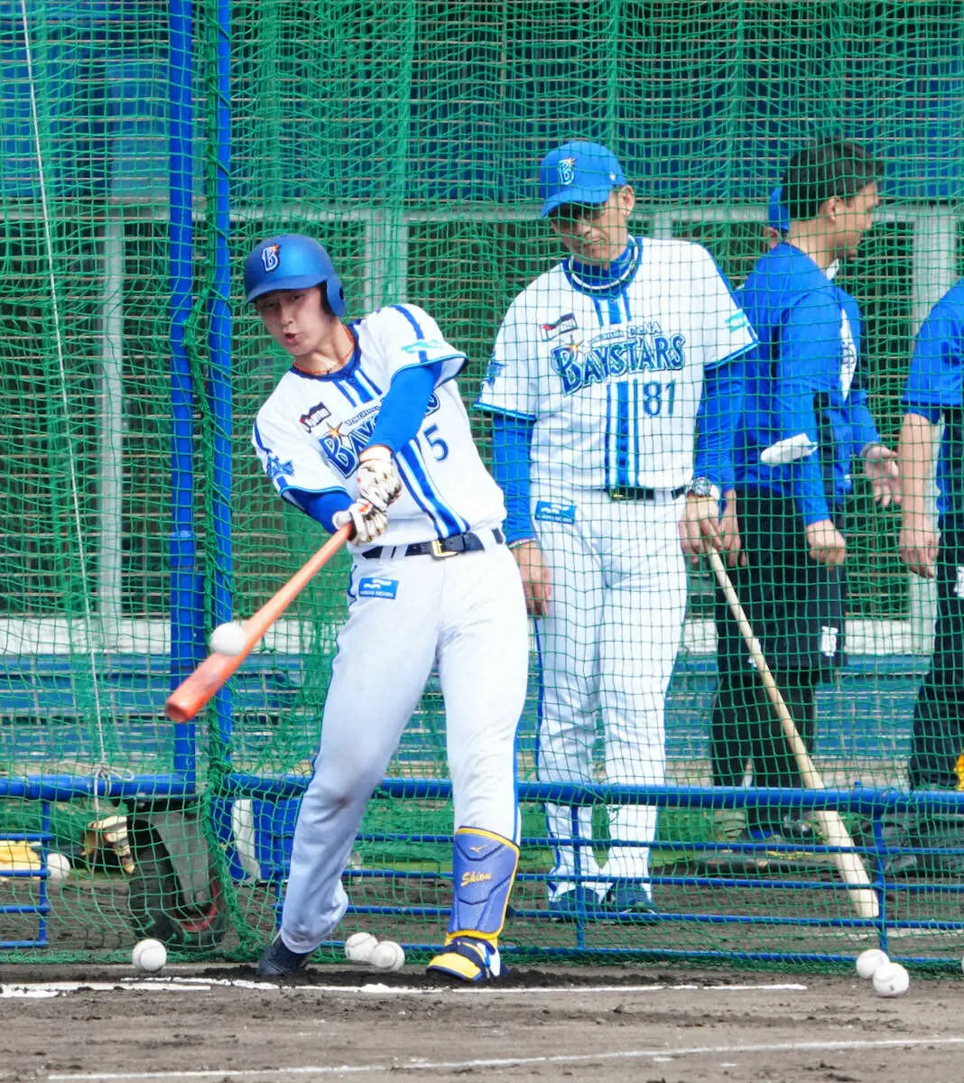 【画像・写真】DeNA　ドラ1・松尾　シート打撃で鮮烈デビュー！　2打数2安打