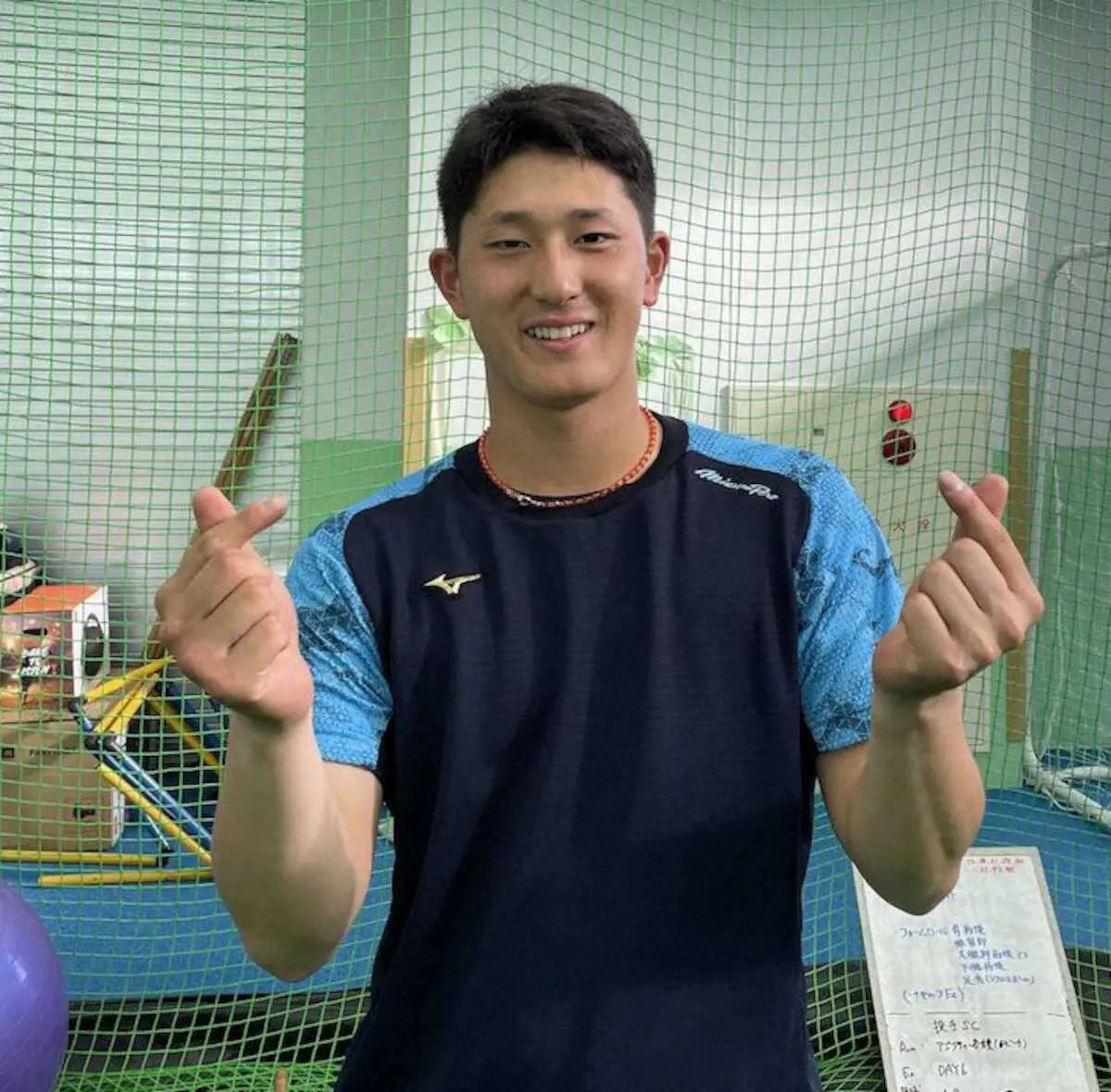 【画像・写真】DeNA　バレンタイン＆ホワイトデー企画に新人10選手が登場