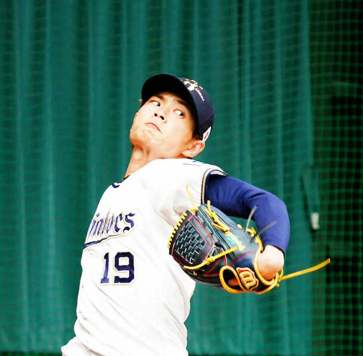 【画像・写真】オリ・山岡　“初ブルペン”順調40球　開幕投手へ「逆算している」プラン通りのスタート