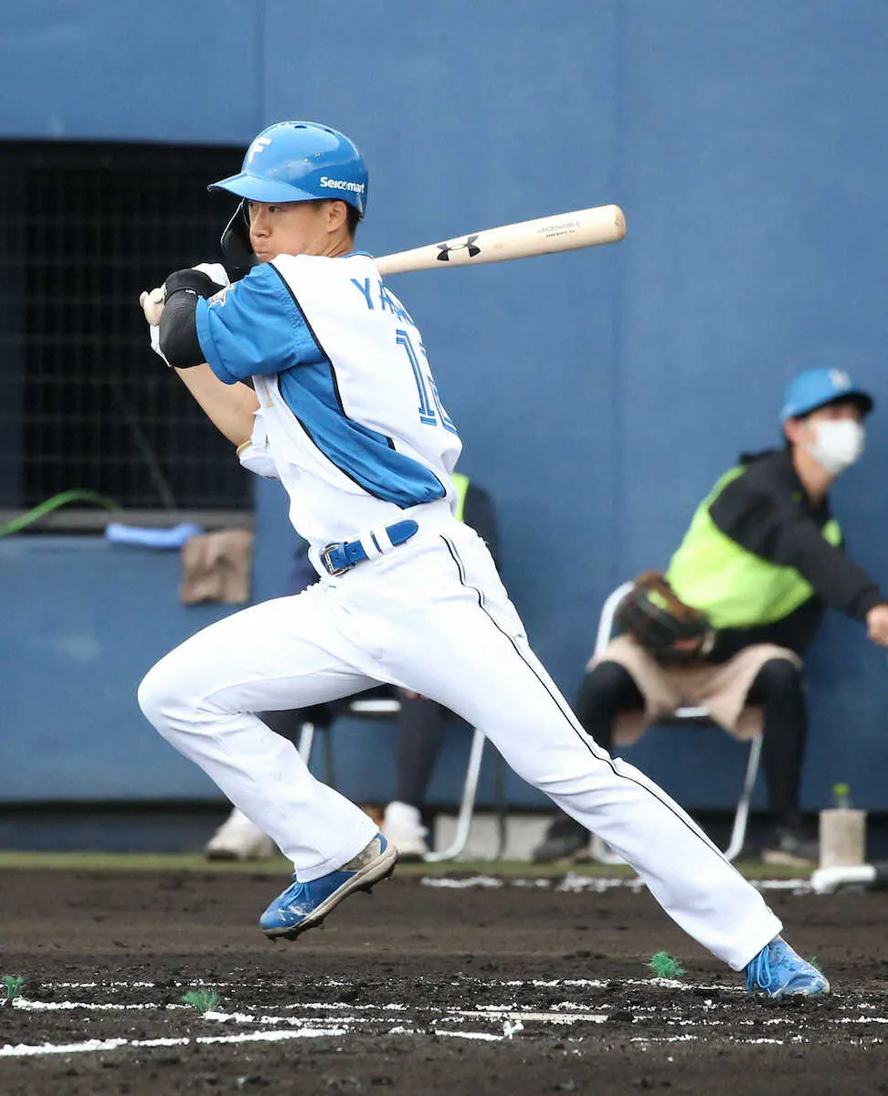 【画像・写真】日本ハムドラ1・矢沢「1番・右翼」で“プロ初安打”「ホッとしました」