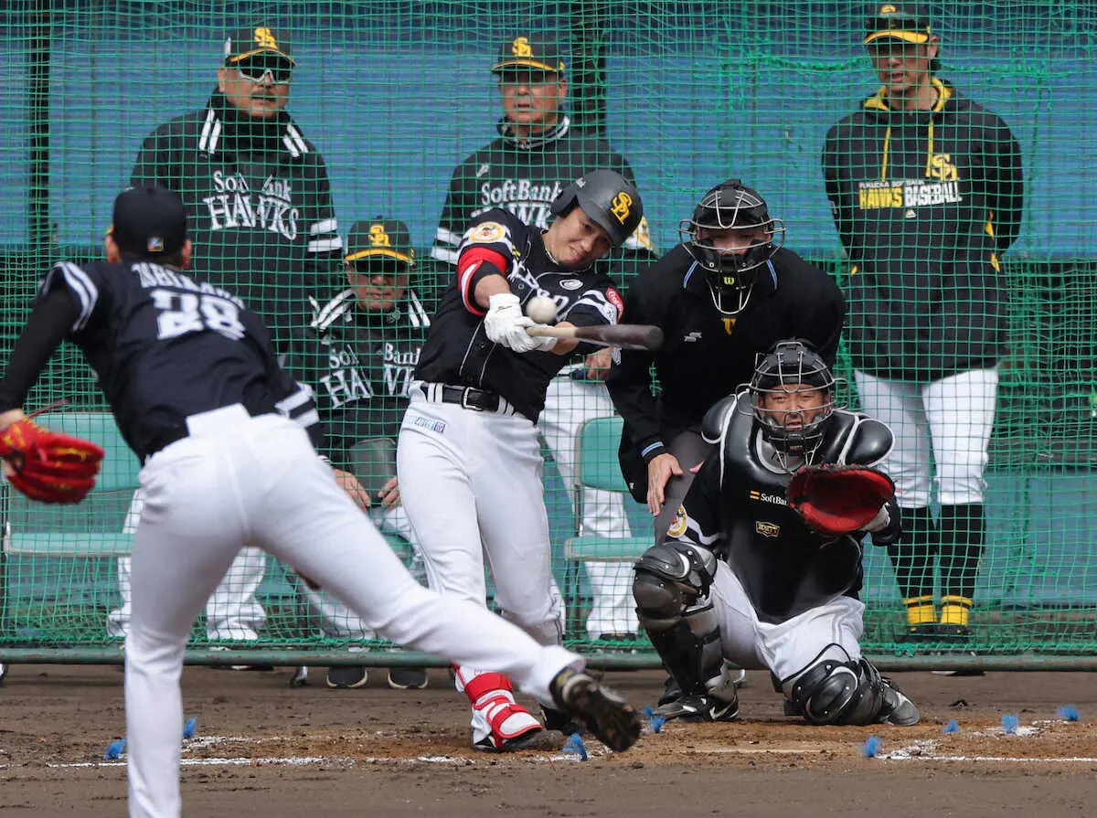 【画像・写真】春季キャンプは他球団の情報収集の場でもある