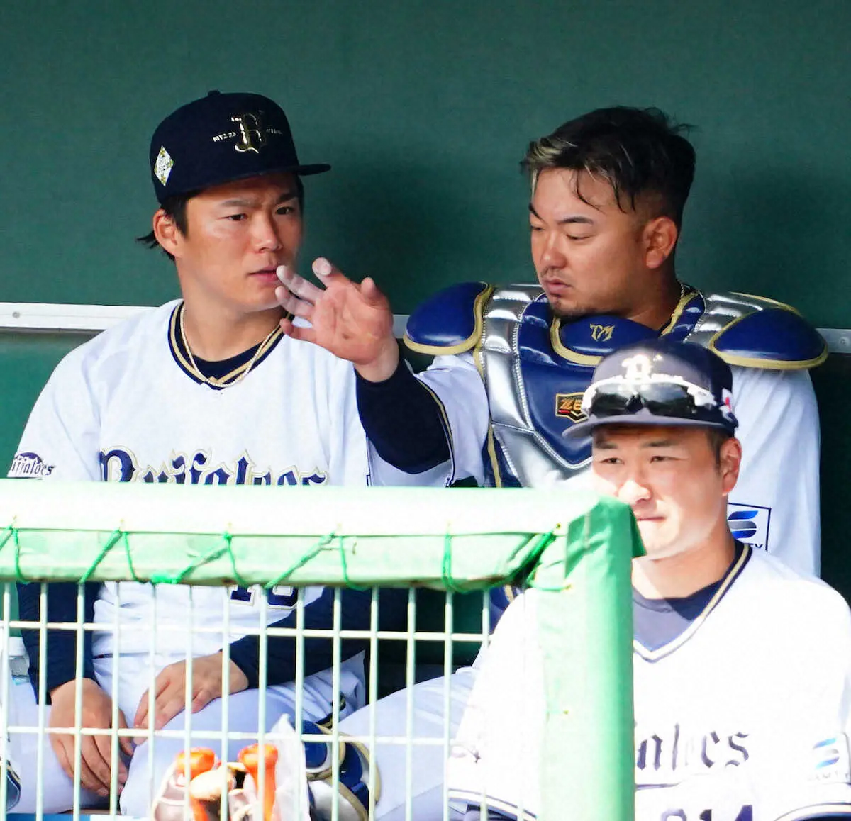 【画像・写真】オリックス・由伸　上々の2回4K発進「良かった」　156キロもマーク！森との新コンビも不安なし!!