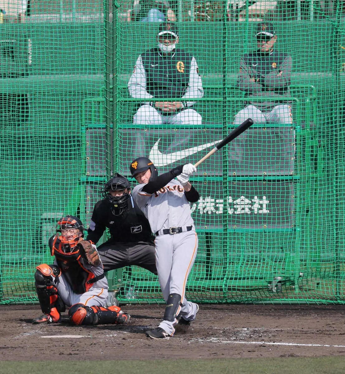 【画像・写真】巨人ドラ2・萩尾　“期待超え”弾　犠飛狙い指示に本塁打「狙い通りになった」