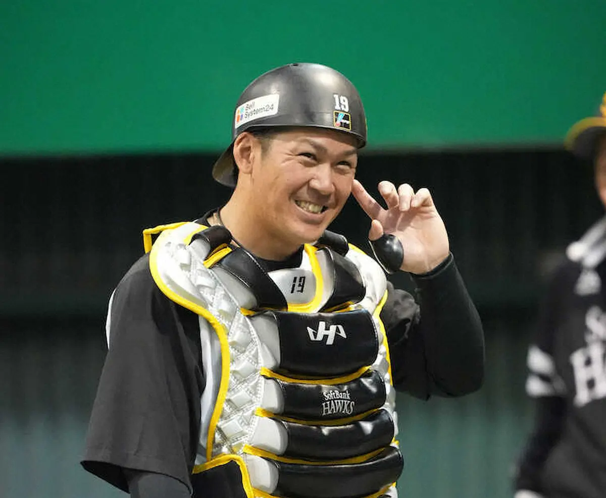 【画像・写真】伊東勤氏　嶺井の補強は甲斐にもチームにもいい刺激　2人の切磋琢磨が戦力アップにつながる