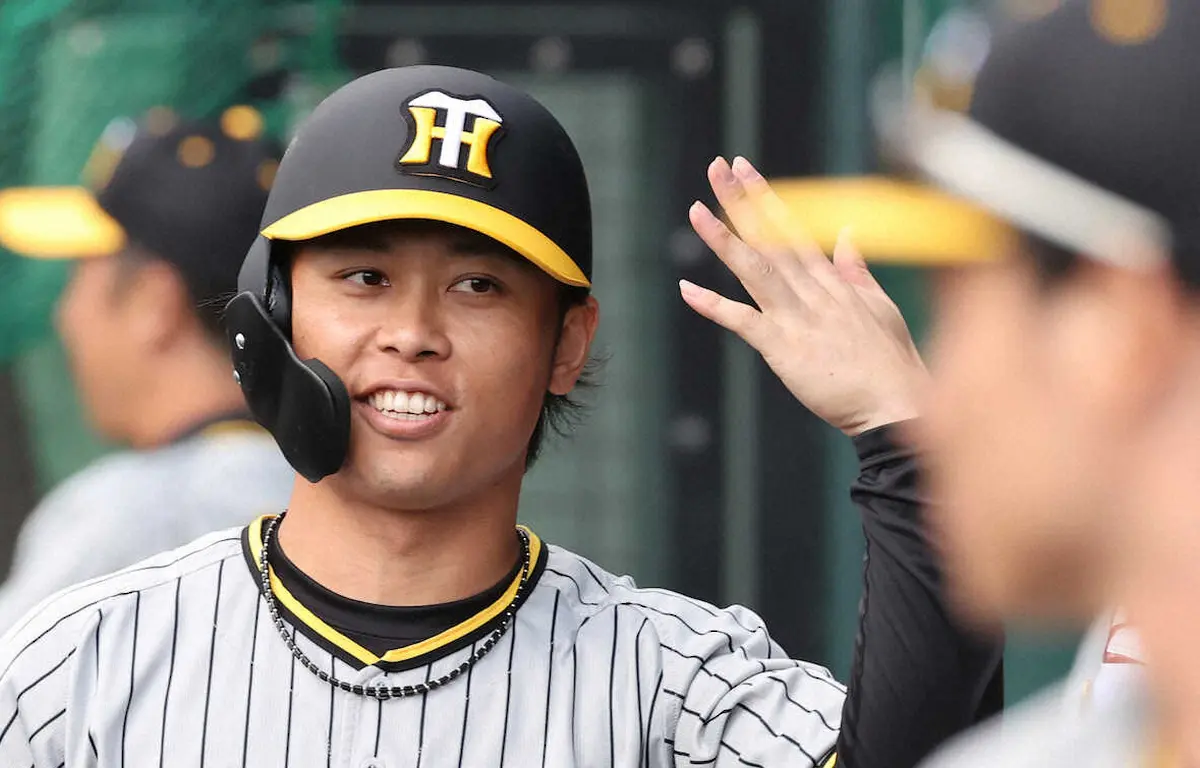 【画像・写真】阪神・高山　復調2安打で右翼争い猛アピール　岡田監督の直接指導から「結構いい感覚になってる」