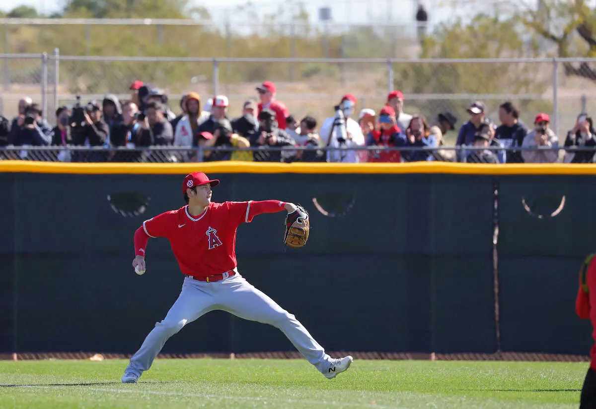 【画像・写真】大谷　プルペンで37球　捕手オハピー絶賛「今日の彼は優れていた。最高」バッテリー組キャンプ初日
