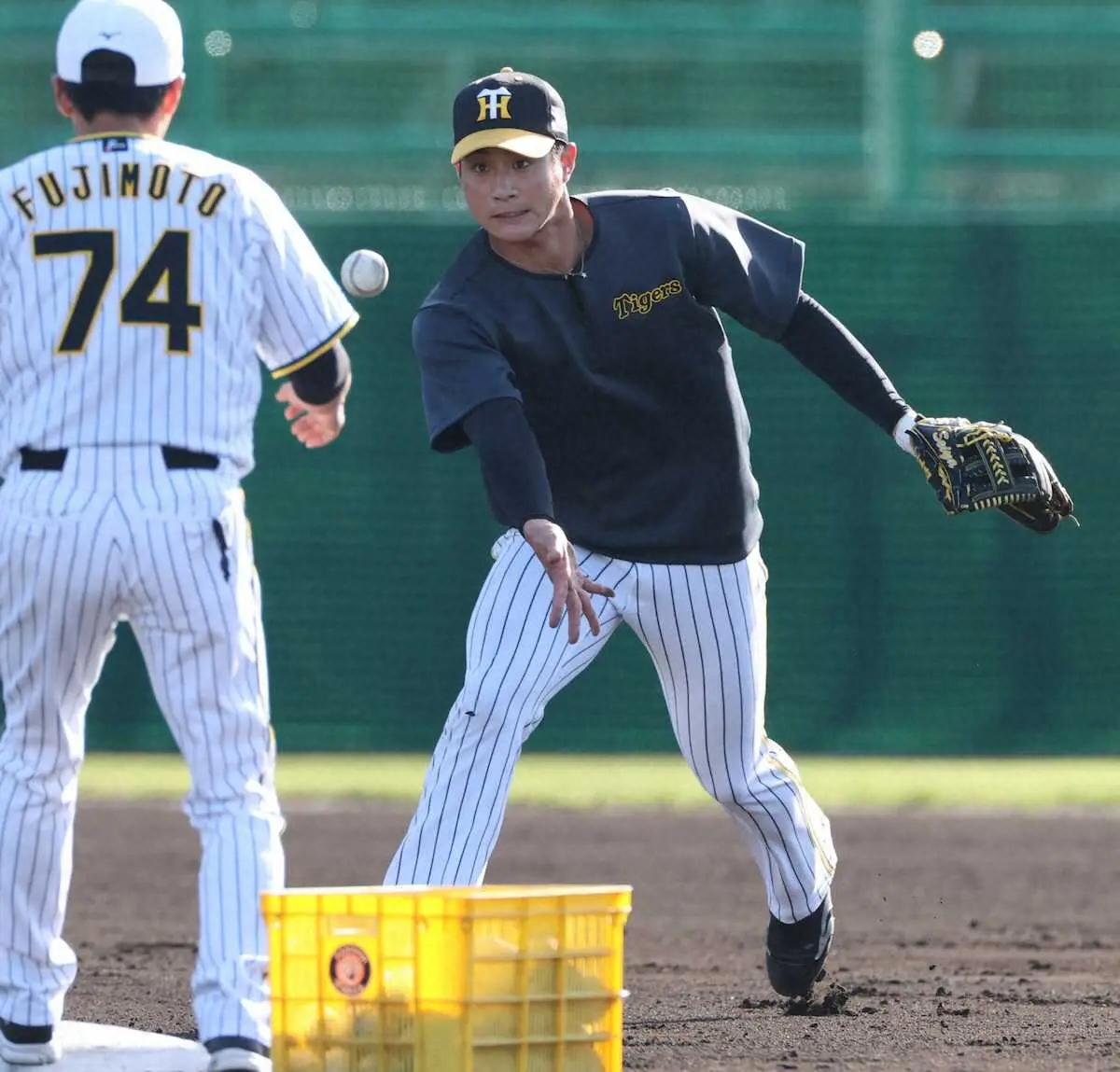 【画像・写真】阪神　前日失策の木浪が早出特守敢行　遊撃争いの決め手は「守り」