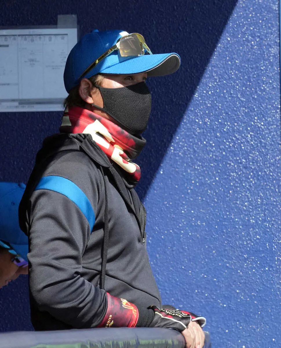 【画像・写真】日本ハム・新庄監督　元ロッテのキューバ代表・サントスの「走り打ち」に興味「練習させてもいい」