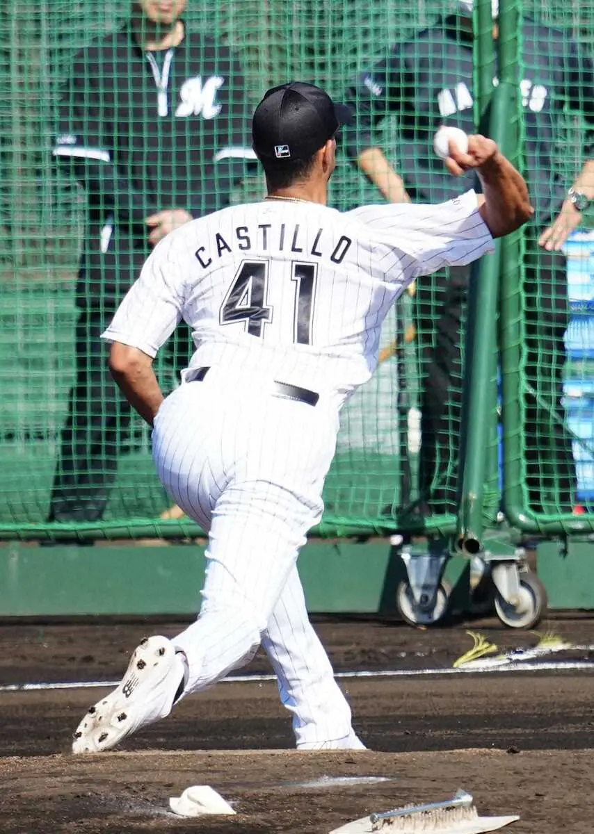 【画像・写真】ロッテ・カスティーヨ　順調2度目BP登板で最速148キロ「前回よりも良い感じで投げられた」