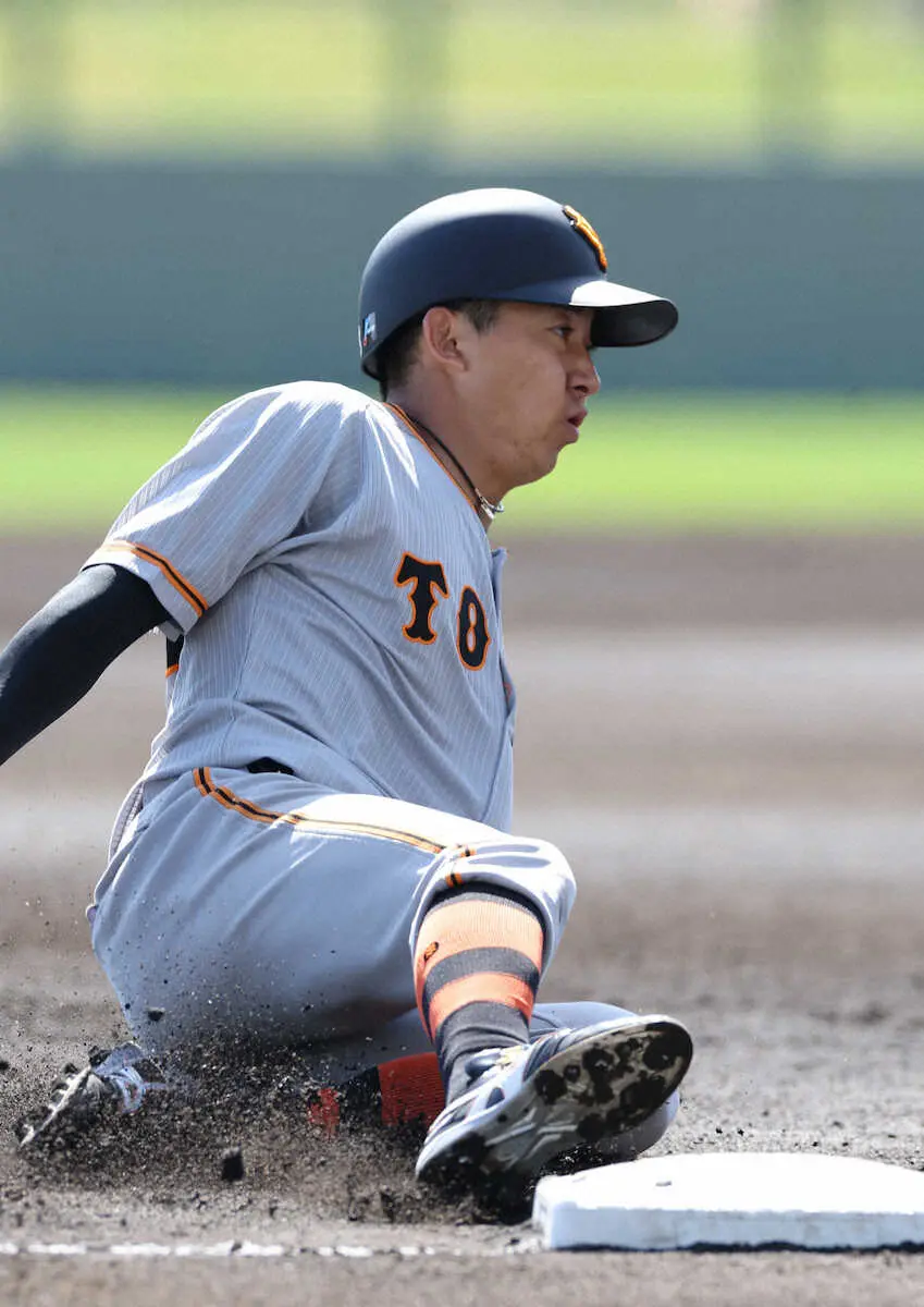 【画像・写真】巨人育成・鈴木　打って走って“マルチ”原監督「大きなアピール」評価の2安打2盗塁