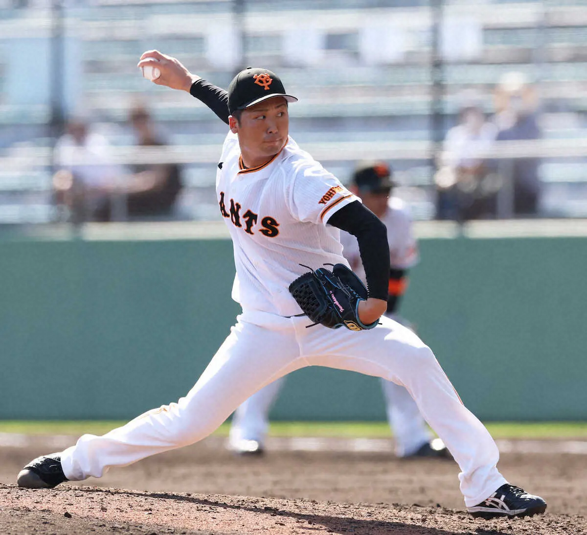 【画像・写真】巨人ドラ5・船迫　1回零封2Kも「たまたま」制球反省　新球の緩いカーブも試投