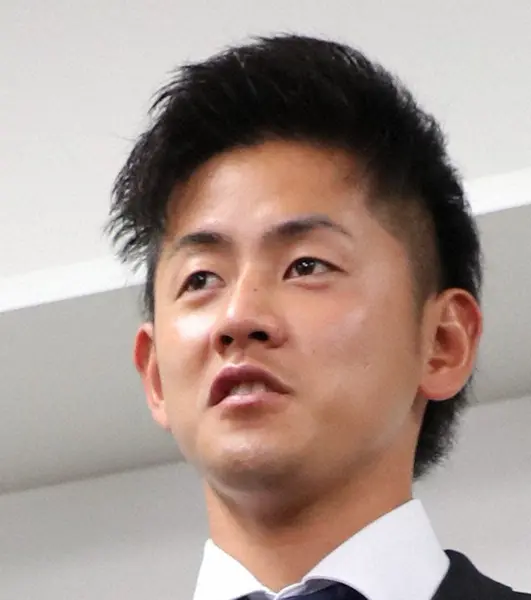 【画像・写真】ヤクルト育成・岩田が侍組の代わりに1軍キャンプ合流も、初日でまさかの骨折