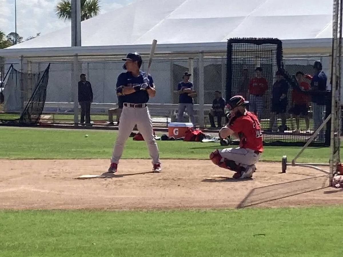 【画像・写真】Rソックス吉田が初ライブBP　クルーバー相手に快音「いろいろいろなボールを見られてよかった」