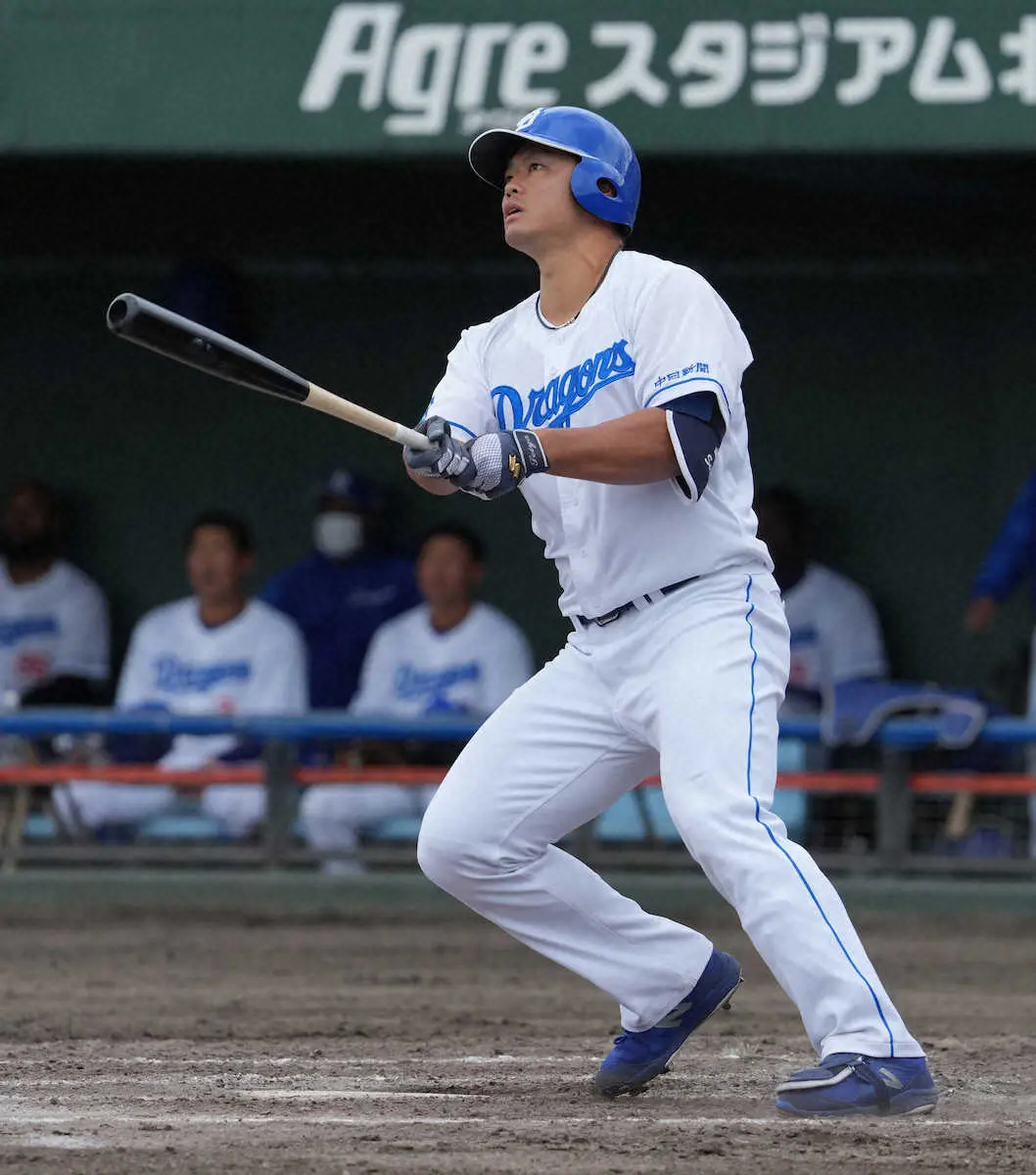 【画像・写真】中日・細川　今春実戦2号3ラン「1打席1打席を大切にやっています」立浪監督も絶賛「非常に魅力ある」