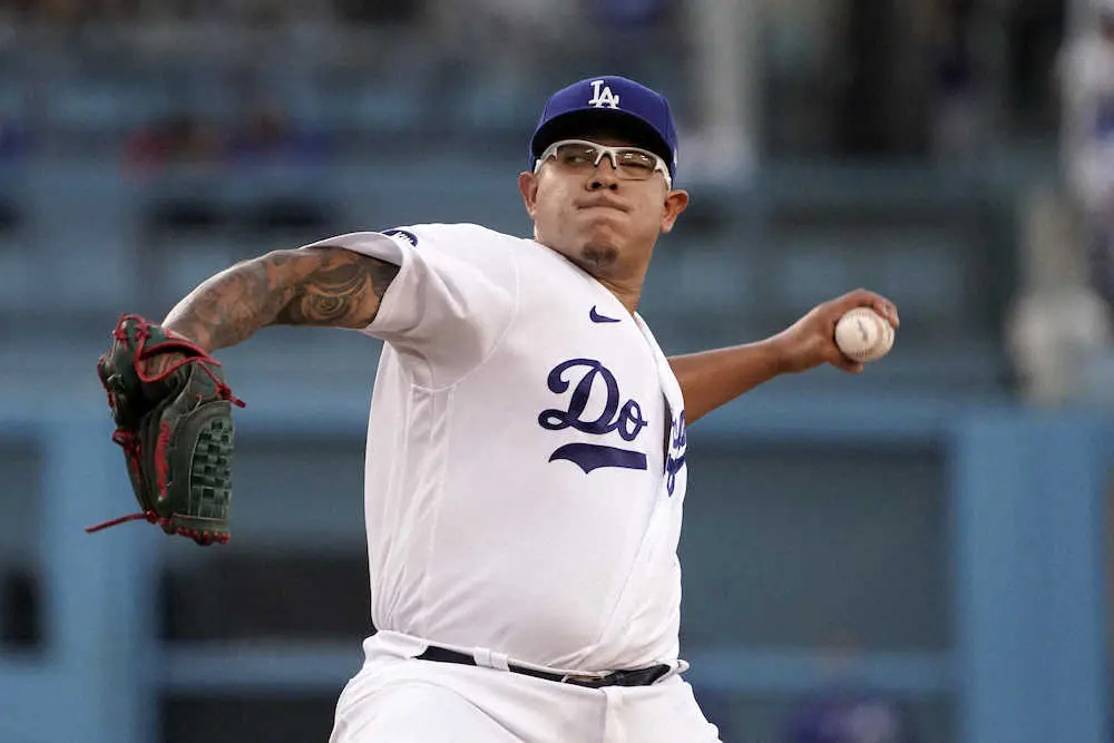 【画像・写真】ウリアス＆バーンズ　20年のワールドシリーズで最後のアウトを取ったバッテリーがメキシコ世界一を目指す