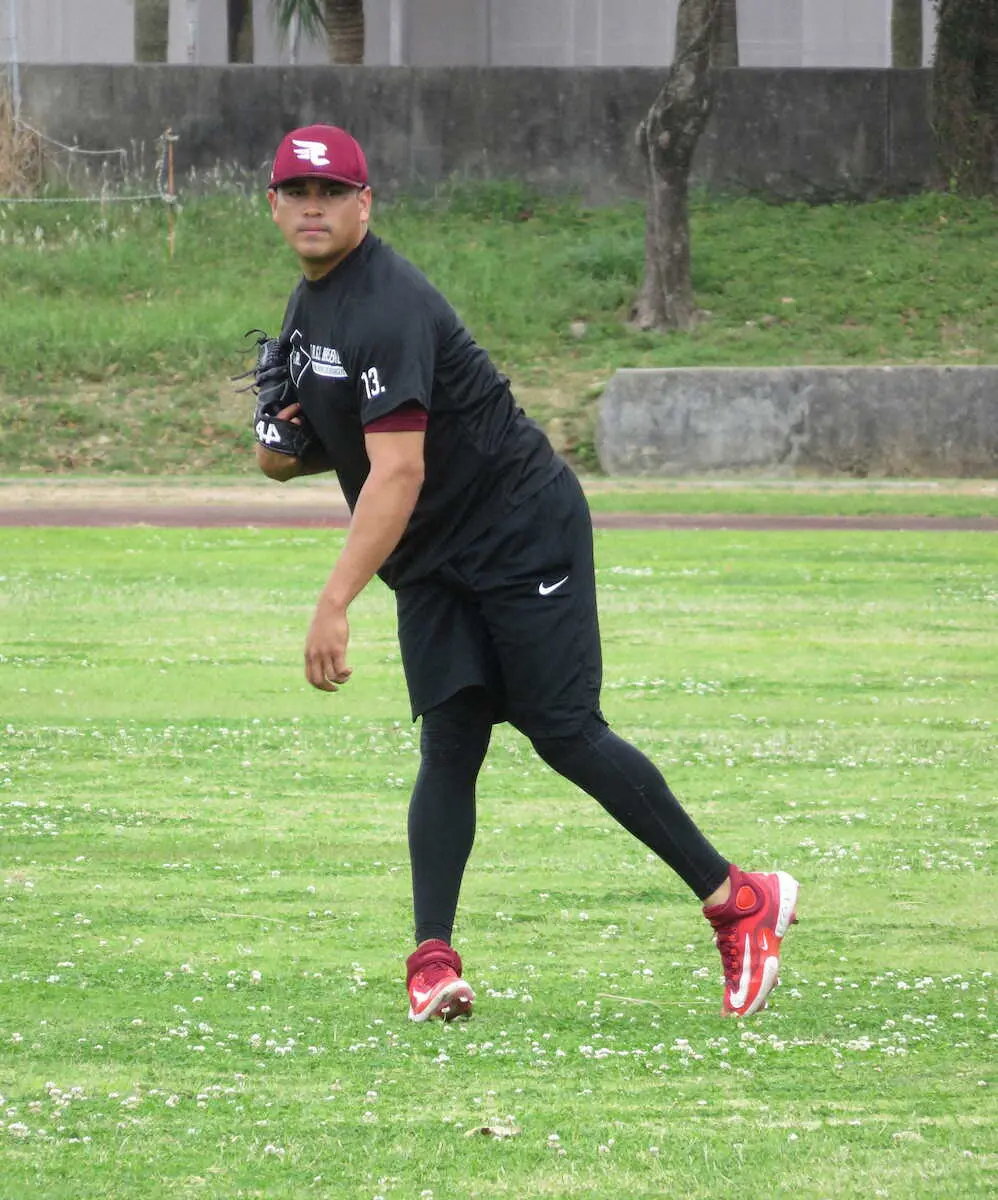 【画像・写真】【キャンプ隠しマイク】ヒヤリ頭部死球のヤクルト・元山ニヤリ「危うく、イケメンが台無しに」