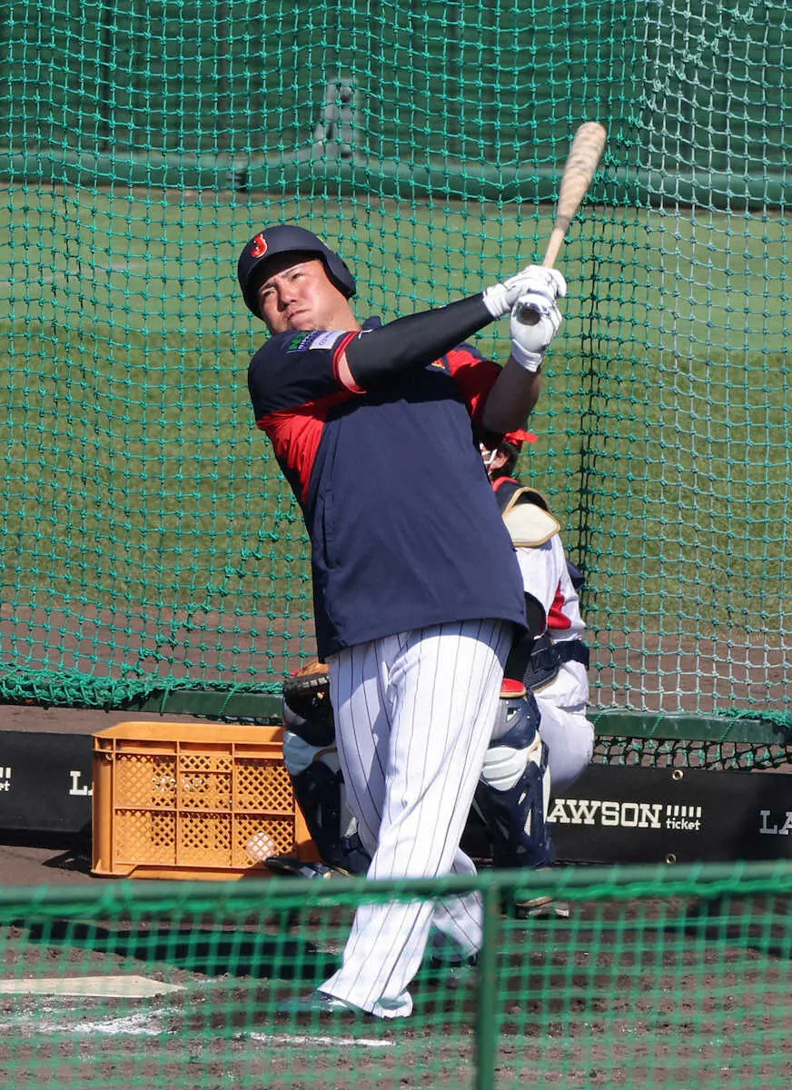 【画像・写真】侍・山川　柵越え2連発フリー打撃締め「最後なのでちょっとだけ力を入れた」