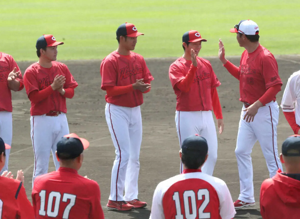 【画像・写真】広島　新人3投手がキャンプ完走　ドラ3・益田「いろんなことを吸収した1カ月」