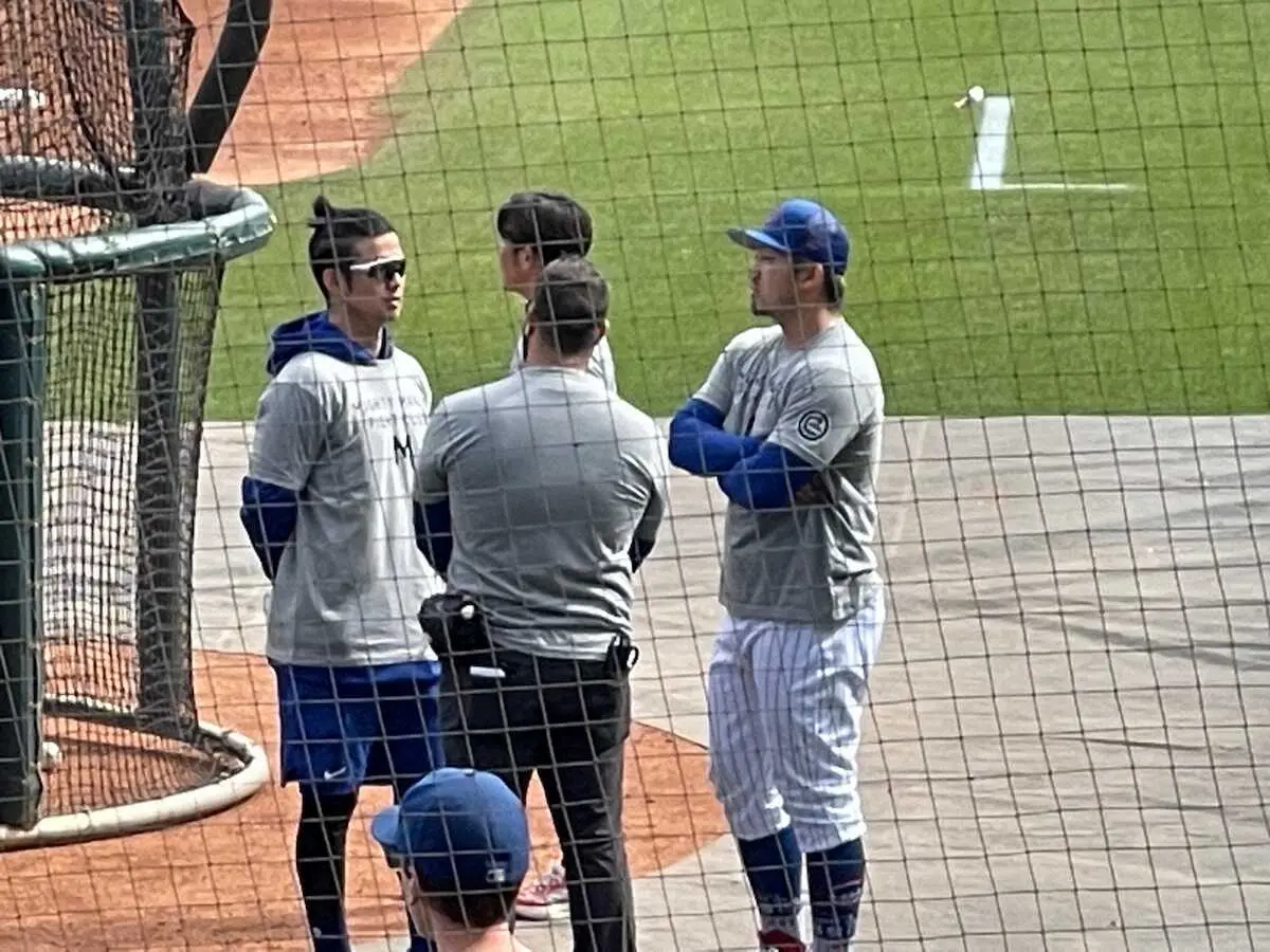 【画像・写真】カブス・誠也　チーム練習に参加せず…キャンプ施設で左脇腹の治療に専念