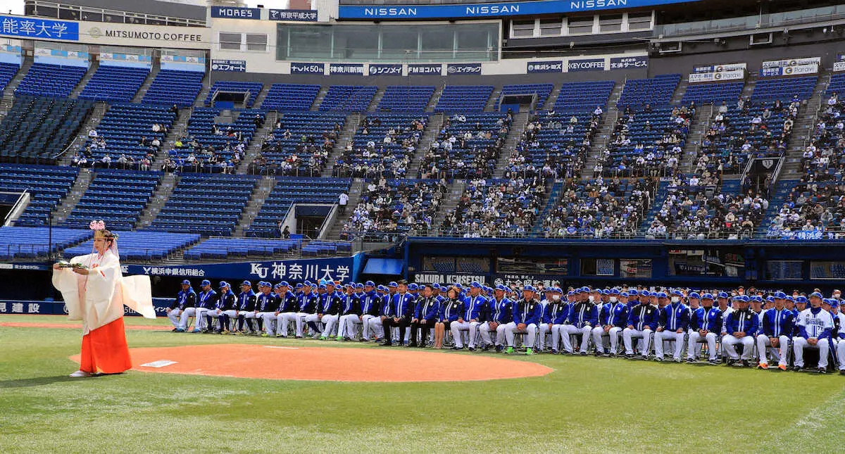 【画像・写真】DeNA三浦監督、三角筋肉離れの大貫開幕は「厳しいと思う」