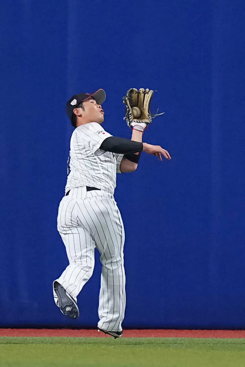 【画像・写真】侍・近藤　右翼＆中堅で好プレー「無難にできた」　打っては1安打